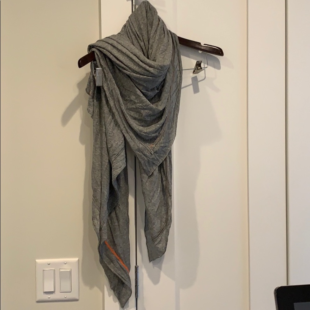 COS scarf